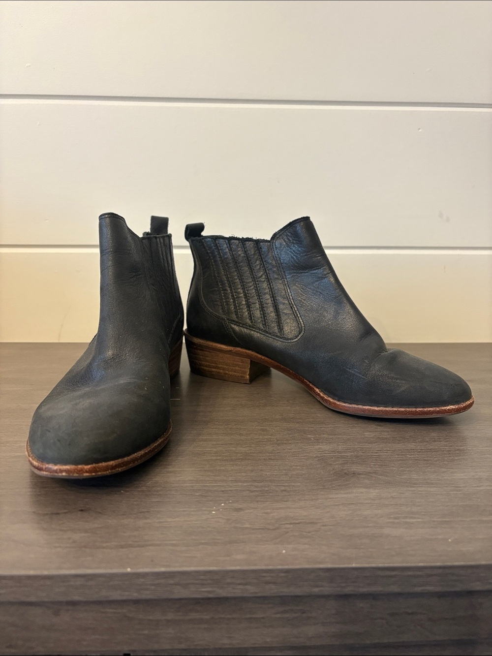 Classic Black Leather Gianni Bini Ankle Boots